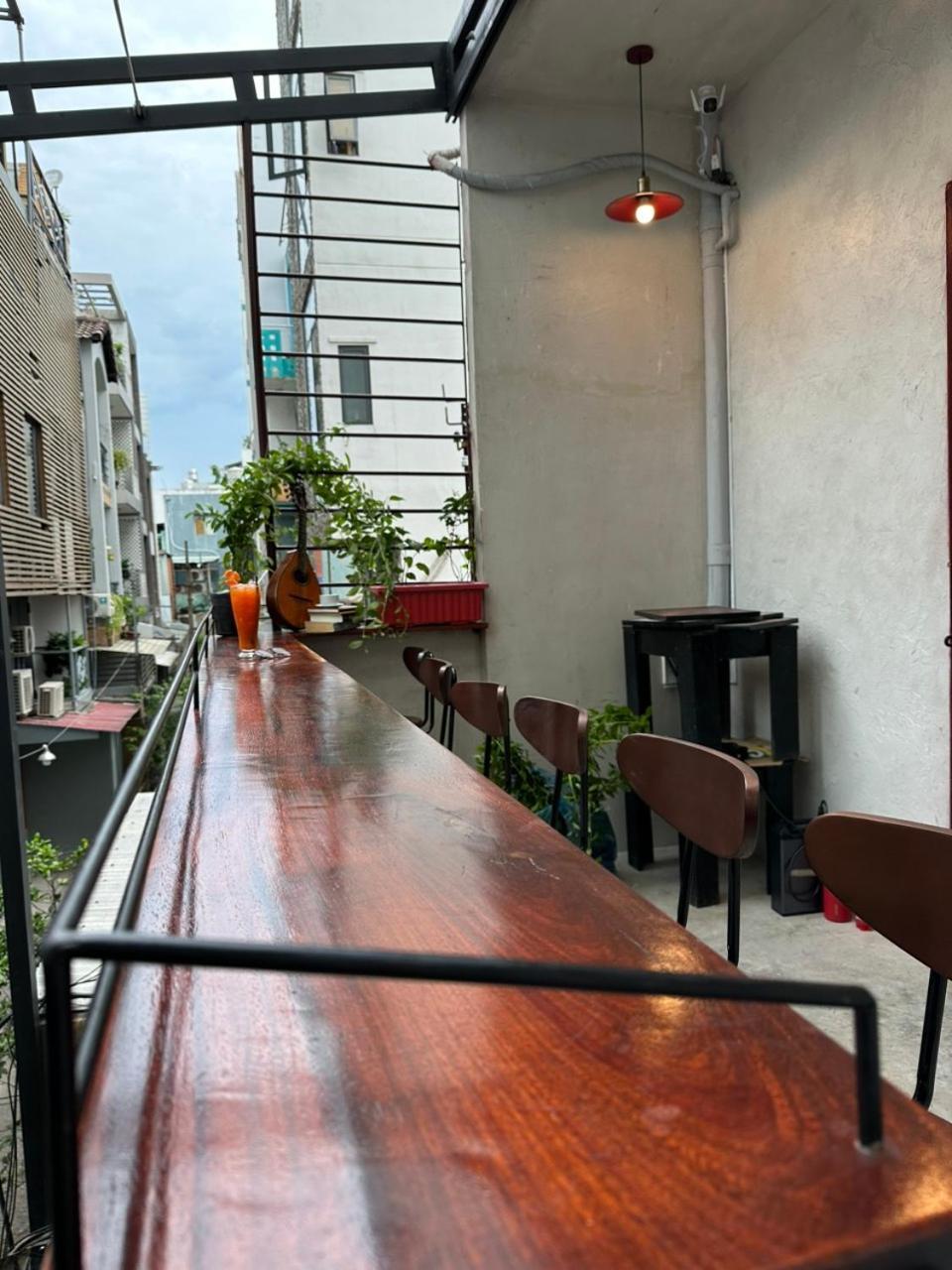 T Zone - Quiet Place, Near China Town,ho Thi Ky Street Food,cafe,beer *